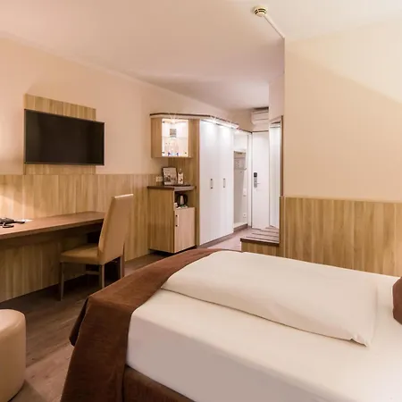 Western Parkhotel 호텔 4*