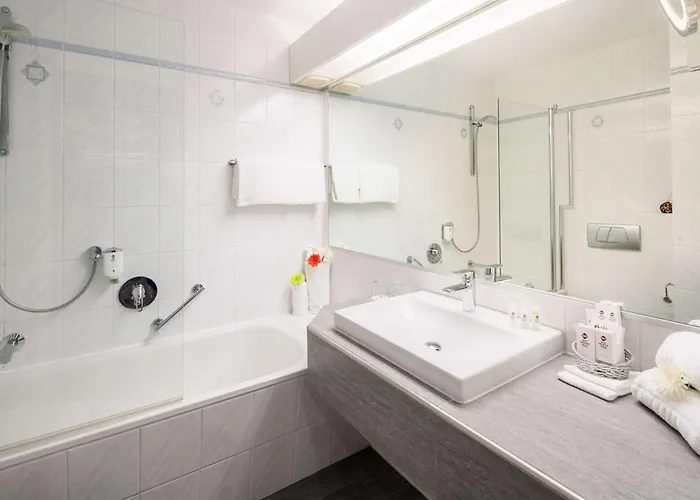 Western Parkhotel Hotel 4*